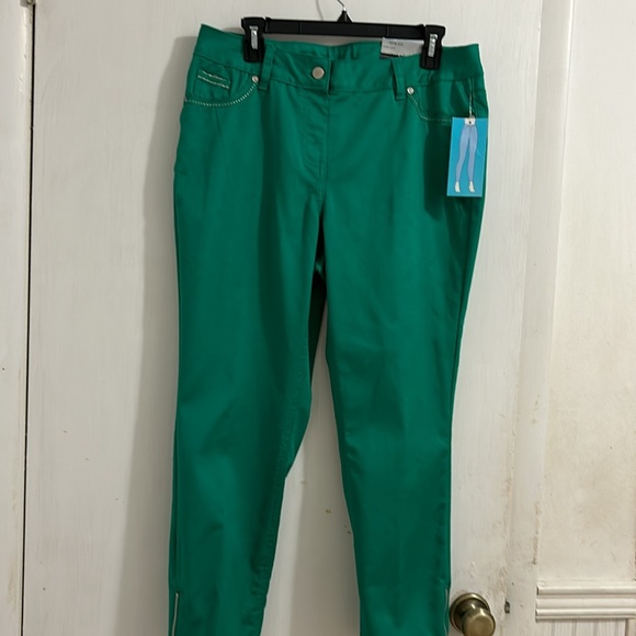 NWT Westbound Women’s Emerald Green Park Ave Fit Zip Ankle Pants - Picture 2 of 6